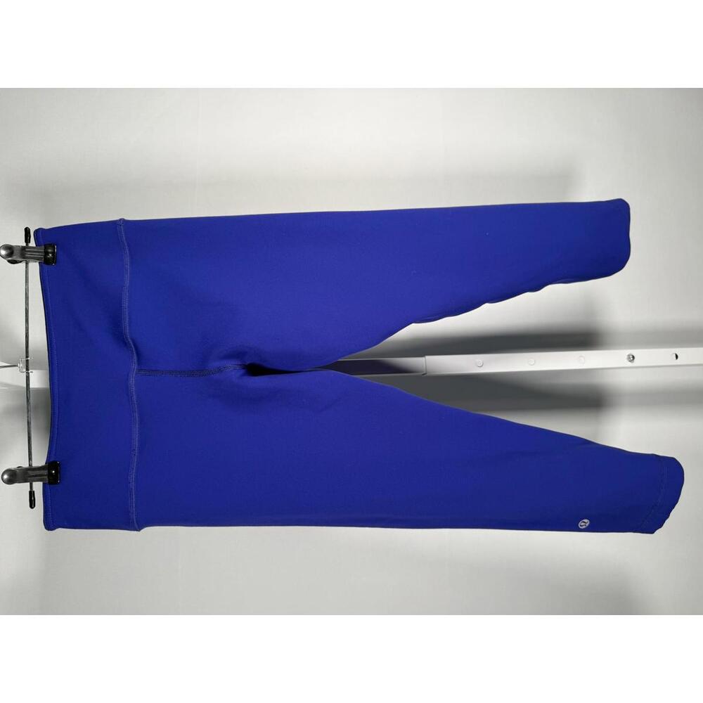 Lululemon Wunder Under Crop (Reversible) Bruised Berry / Black Size 4 - Picture 3 of 13